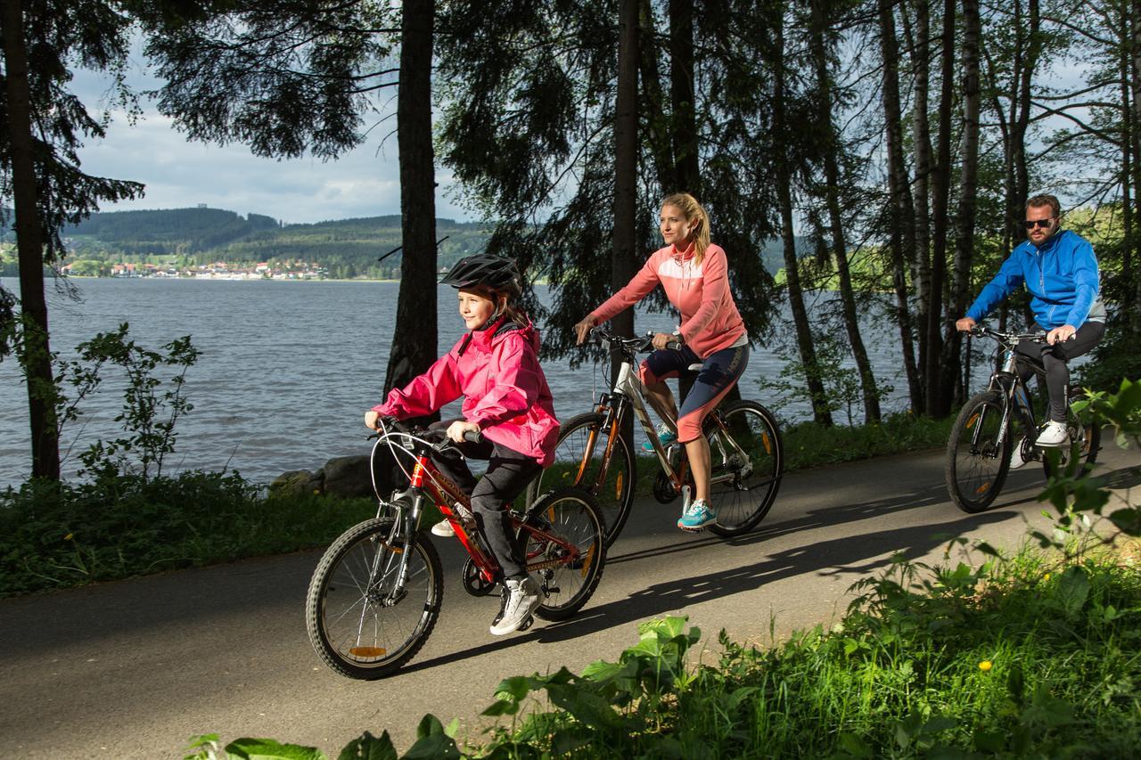 Chata Lanovka Hotel Lipno nad Vltavou Zewnętrze zdjęcie